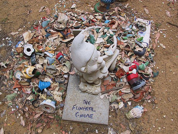 Sad gnome bits.