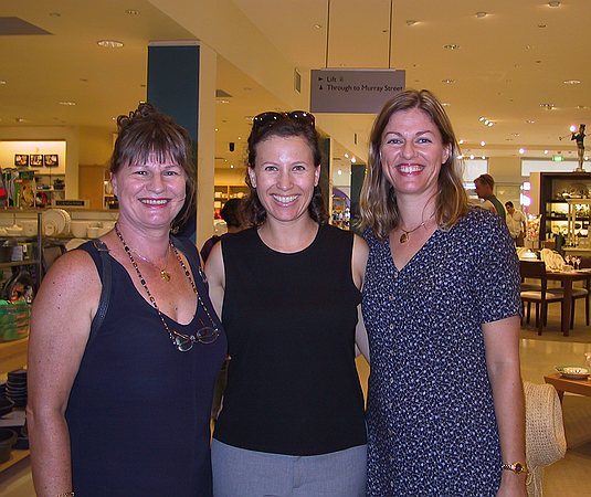 Samantha with David's old girlfriend, Julie, and her mother Linda.  Proving that the world is a small place as neither David nor Julie live anywhere near Perth.