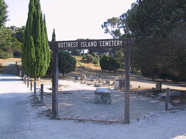 Only 13 very old graves exist at the little Rottnest Cemetery.